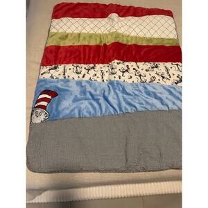 Trend Lab Dr. Suess Cat in The Hat Crib Blanket Throw Play Mat 34 x 43